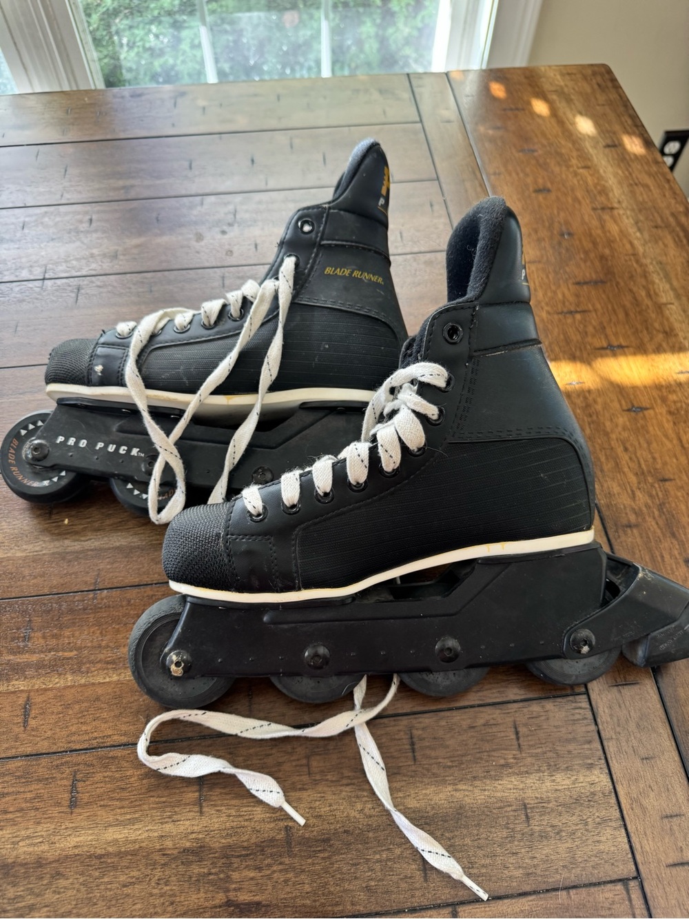 Vintage BladeRunner Pro Puck Roller Hockey Inline Skates Adult Size 7